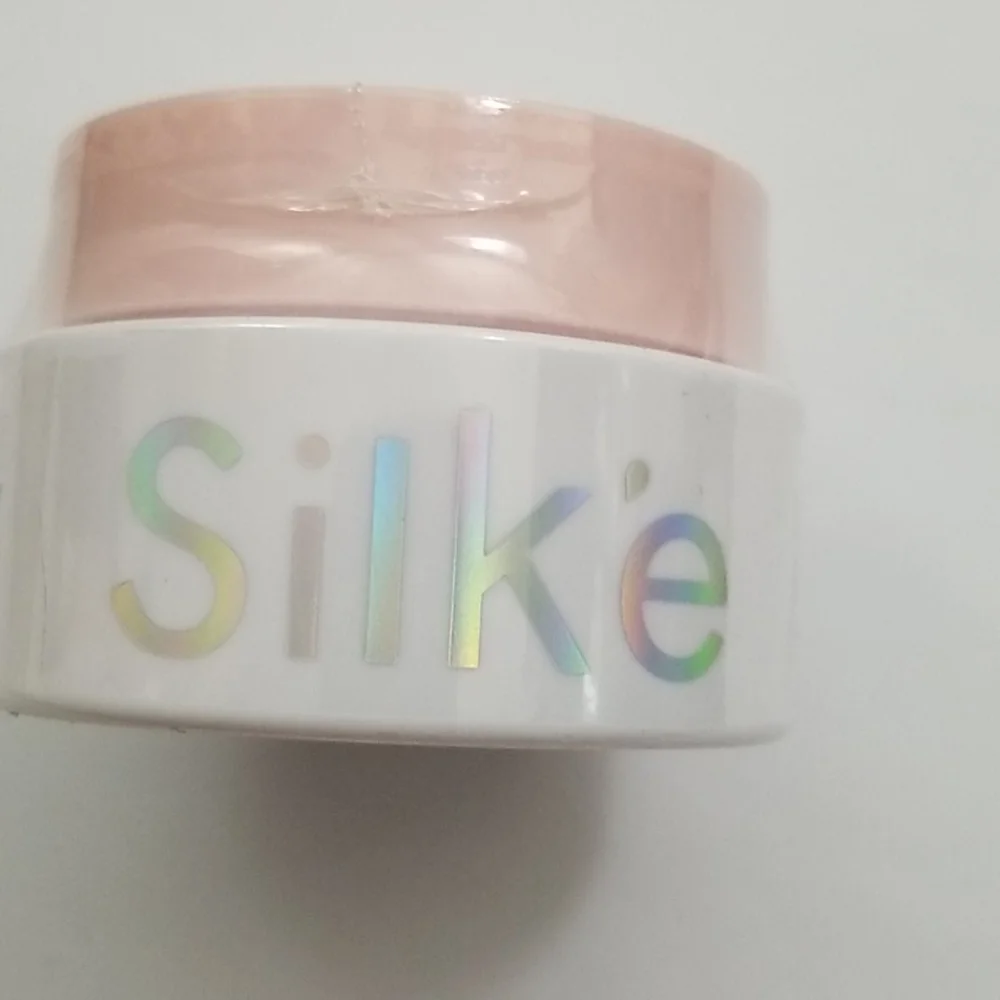4/25 bundle item. Silk'e Repair Therapy Hair Mask